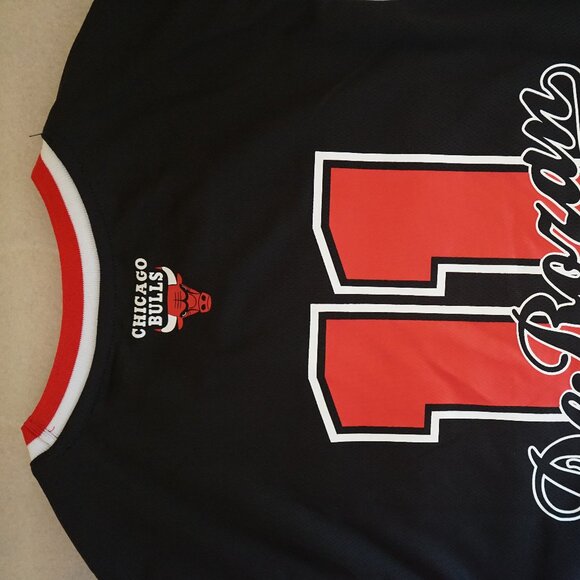 NBA Chicago Bulls #11 DeRozan Men's Medium Swingman Jersey VXMG497F - Picture 9 of 10